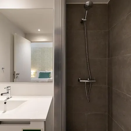 Design And Bright Near Pasteis De Belem * Lisboa