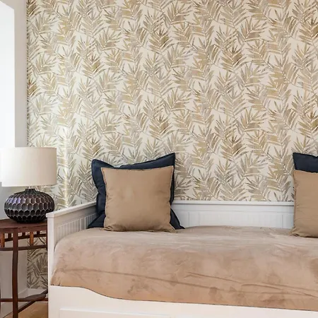 Design And Bright Near Pasteis De Belem Лісабон