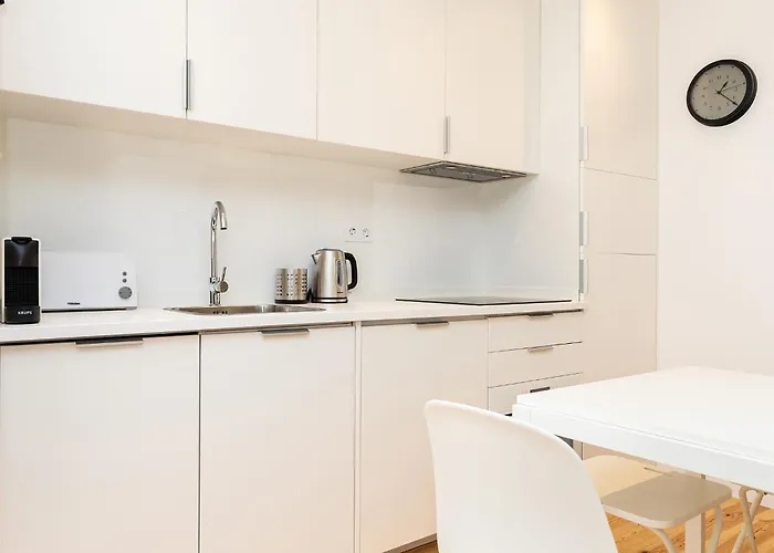Apartment Design And Bright Near Pasteis De Belem