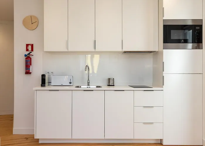 Design And Bright Near Pasteis De Belem * Lisbon