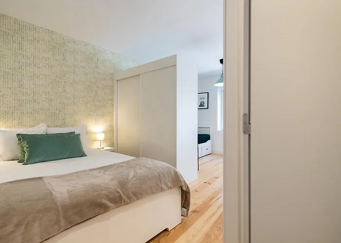 Design And Bright Near Pasteis De Belem Apartment Lisbon